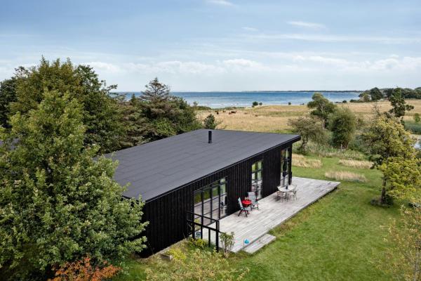 A la foto es mostra l'objecte Sea View, Sunrise And 200 Meters To The Water situat a la ciutat de Kalundborg.