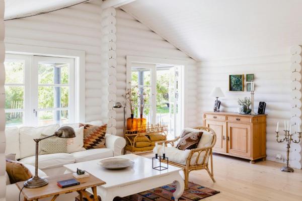 A la foto es mostra l'objecte Beautiful And Romantic Cottage With Swimmingpool situat a la ciutat de Melby.