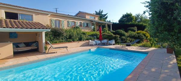A la foto es mostra l'objecte La Casa Del Sol - Chambres de Charme avec Piscine situat a la ciutat de Léojac.