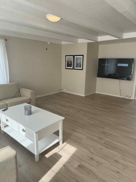 A la foto es mostra l'objecte Mosjøen Overnatting, Cm havigs gate 16, 5 bedroom apartment situat a la ciutat de Halsøy.