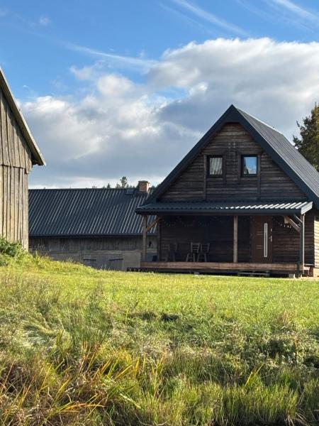 Na fotografii je vidět objekt Agroturystyka Przytulna Chata nacházející se ve městě Dubeninki.