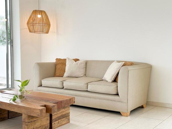 En la foto se muestra el objeto Apartment for 8 Guests in Sabanilla a few steps from the Sea ubicado en la ciudad de Sabanilla.