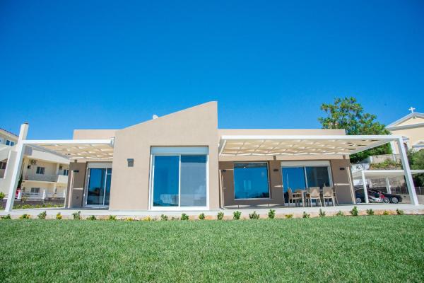 A la foto es mostra l'objecte Casa di Stella situat a la ciutat de Argostoli.