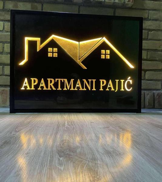 På billedet ses objektet Apartman Pajić beliggende i byen Bački Gračac.