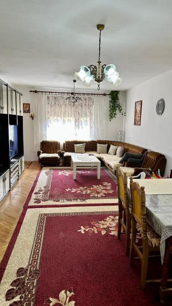 A la foto es mostra l'objecte Adria spa Rafailovici situat a la ciutat de Bečići.