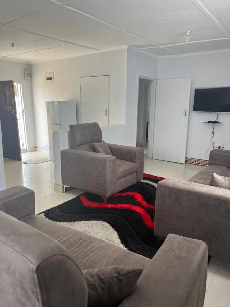 The photo shows the Kachimam Easy Stay located in the city of Kitwe.