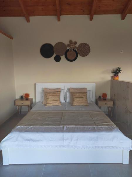 På bildet vises objektet Ανέμη som ligger i byen Séta.