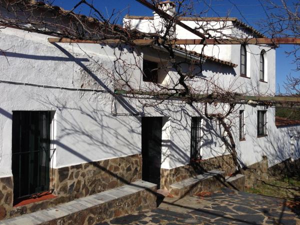 Auf dem Foto ist das Objekt Puerto los Pinos in der Stadt Cortegana zu sehen.
