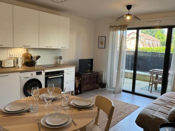 Appartement 2 Pièces à Houlgate, Proche Plage, Avec Balcon Et Parking - Fr-1-487-382 - Houlgate