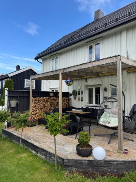 Στη φωτογραφία φαίνεται το αντικείμενο Lodge Orkanger - Spacious Comfort - Designed for family moments που βρίσκεται στην πόλη Fannrem.