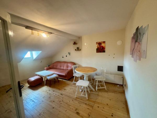 På billedet ses objektet Quiet and Lovely 2 BDRM loft in the Old Centre beliggende i byen Sofia.