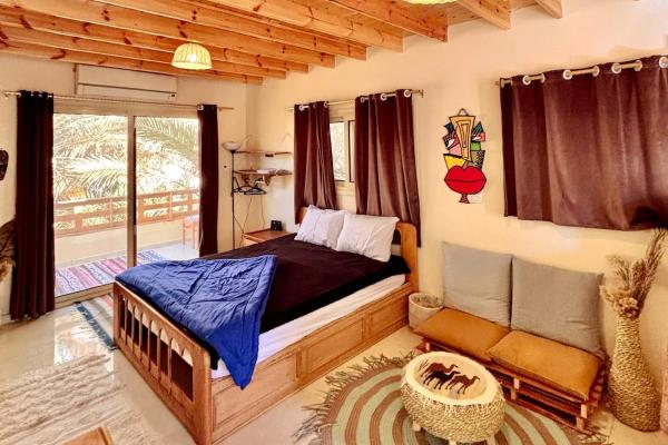 A la foto es mostra l'objecte Palmwood Studio 1 situat a la ciutat de Dahab.