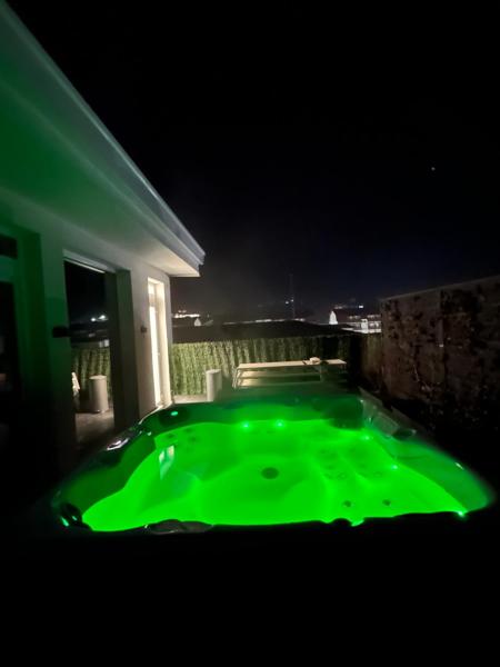 Nella foto è visibile l'oggetto HexHouse Luxury situato nella città di Floreşti.