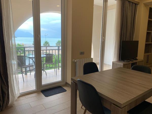 Gonio N206 Sea View Beachfront Terrace - Batumi