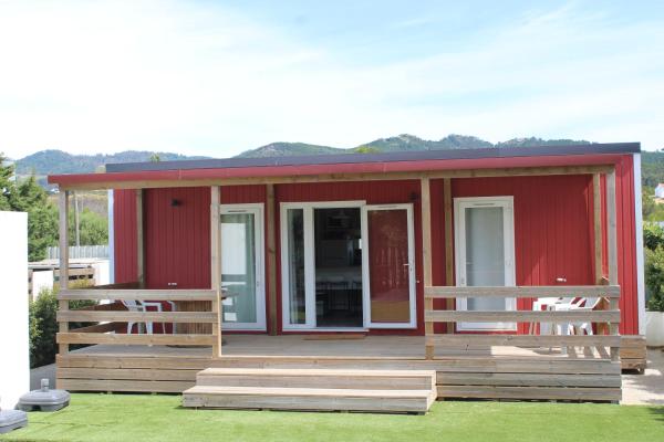 På billedet ses objektet Padel Camp House beliggende i byen Cascais.