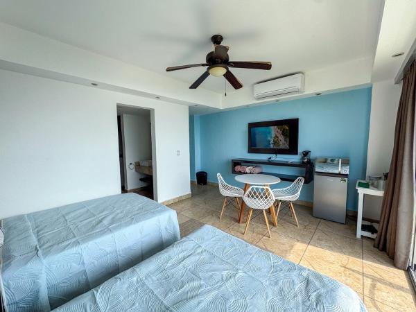 Bilde 8: Apt with Balcony, Beach Access & Comfort, pool 601
