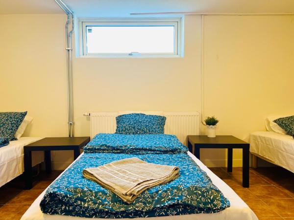 A la foto es mostra l'objecte Cozy room with 3 single bed in Landskrona situat a la ciutat de Saxtorp.
