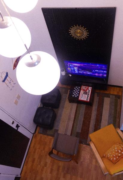 A la foto es mostra l'objecte 2-Bedroom Condotel Stay with Netflix, Kitchen & Washer, Near MRT Boni situat a la ciutat de Manila.
