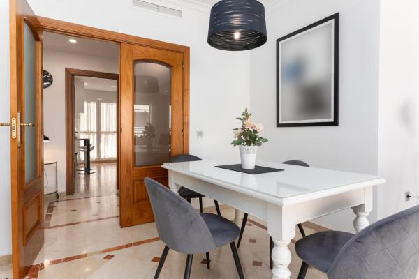 Foto 6: 8A MTR - Marbella Temporary Rent Two Bedrooms Apartment Av del Mar