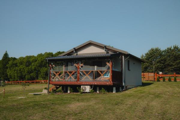 Kuvassa näkyy kohde Ranczo KUFLANDIA Średnia Huta, joka sijaitsee kaupungissa Udzierz.