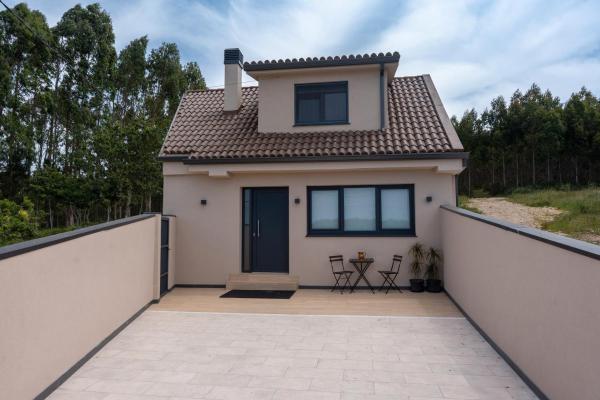 Na fotografii je vidět objekt Casa Muxia nacházející se ve městě Quintáns.