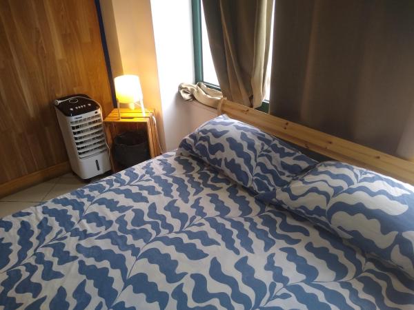 Na fotografii je vidět objekt Melaya Budget Hostel nacházející se ve městě Faro.