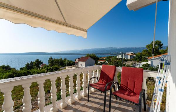 照片显示了位于Novigrad Dalmatia市的2 Bedroom Lovely Apartment In Novigrad物件。