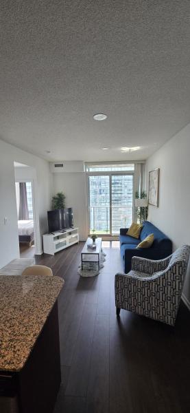 Na fotografii je vidět objekt Toronto CN Tower Maple Leaf Square Luxurious 2 Bedroom Condo nacházející se ve městě Toronto.