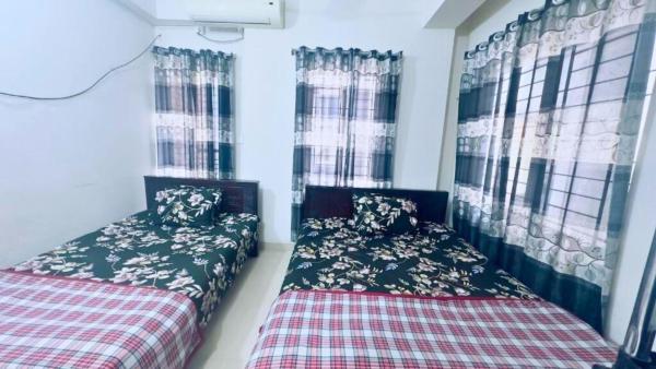 照片显示了位于Joār Sāhāra市的Appayan Guest House Dhaka物件。