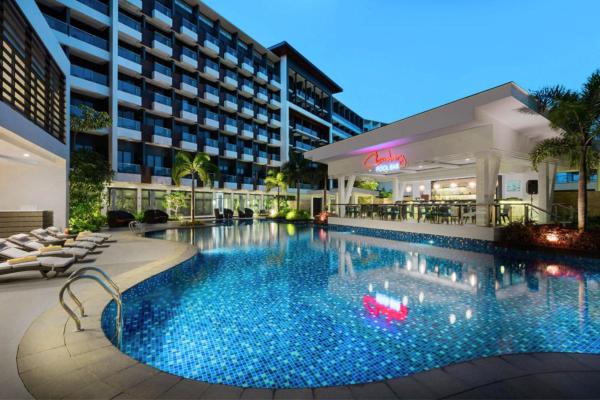 写真にはボラカイ市にあるMCollection - Poolside Escape Near Boracay's Iconic Keyholeが写っています。