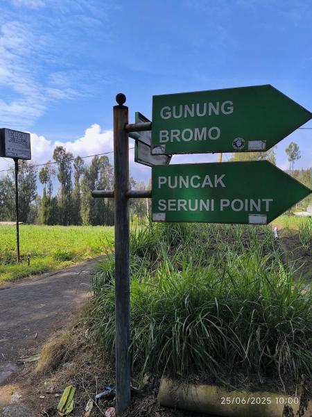 A la foto es mostra l'objecte Elen Villa by ABM situat a la ciutat de Ngadisari.