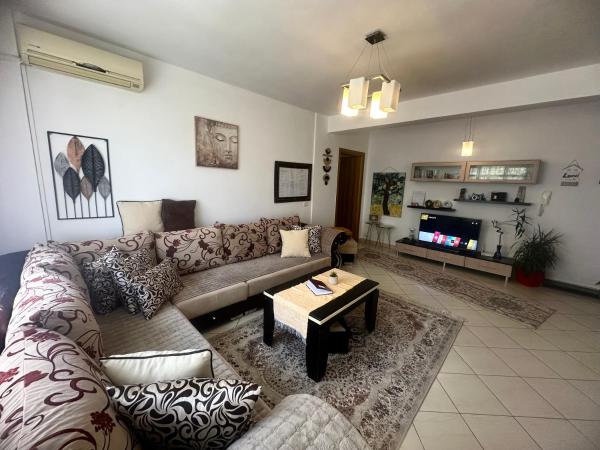 Apartment Crystal Comfort Stylish Spotless, Tirana