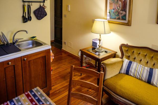Charming Studio in early 1900s building central & quiet, Turin