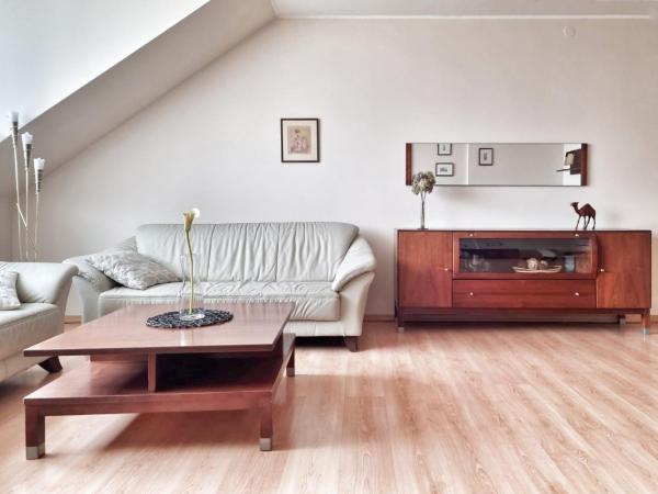 Na zdjęciu widoczny jest obiekt Izabelin Apartment położony w mieście Swarzędz.
