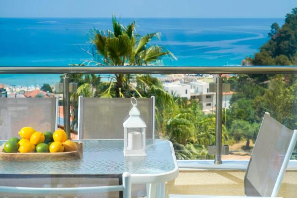 Auf dem Foto ist das Objekt INROY SEA VIEW APARTMENTS in der Stadt Skala Potamias zu sehen.