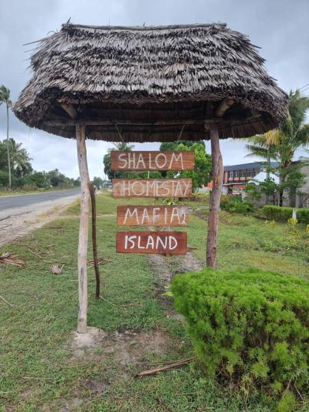 A la foto es mostra l'objecte Shalom Homestay situat a la ciutat de Kilindoni.