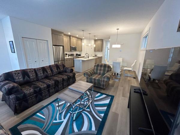 写真にはカルガリー市にあるSeton Villas 5Bed Hse Including Basement & Kingbedが写っています。