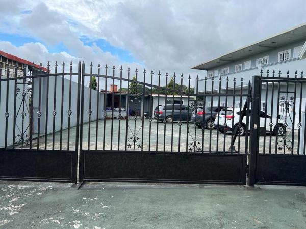 A la foto es mostra l'objecte HOSTAL BLUE OASIS AQUAMAr situat a la ciutat de Cuipo.