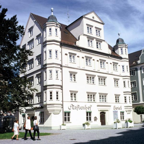 A la foto es mostra l'objecte Der Fürstenhof situat a la ciutat de Lenzfried.