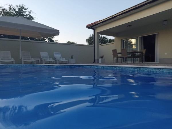 På billedet ses objektet Villa Aldi2 beliggende i byen Ortijes.