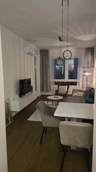 På bildet vises objektet Apartman 39 som ligger i byen Pištelići.