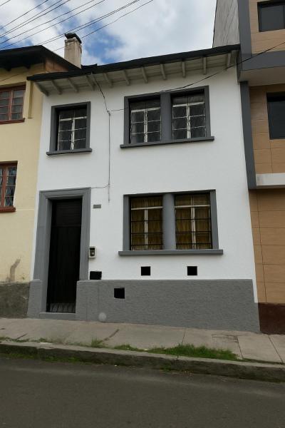 A la foto es mostra l'objecte Habitación cómoda en Quito situat a la ciutat de Quito.