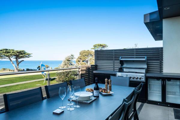 Luxury Meets Oceanfront Bliss On The Esplanade - Torquay, Australia