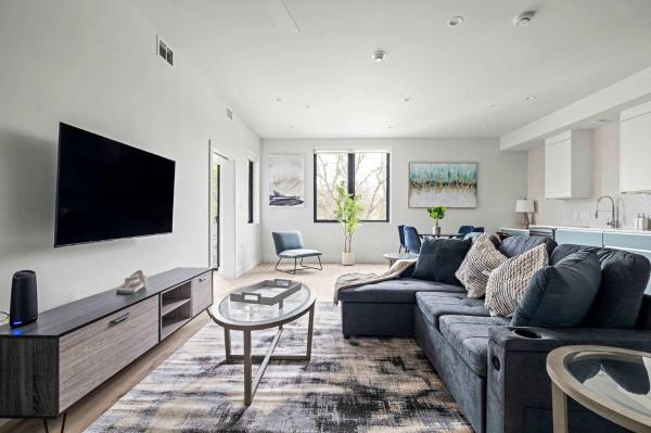 A la foto es mostra l'objecte Upstay Brand New Contemporary Apartment near SoCo situat a la ciutat de Austin.