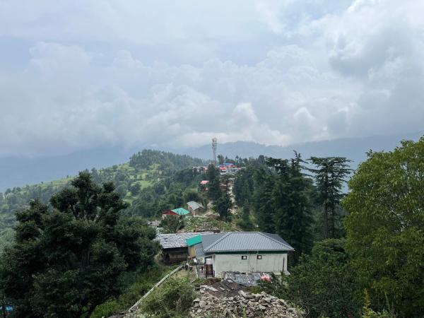 A la foto es mostra l'objecte Ganga Valley Homestay situat a la ciutat de Deoban.