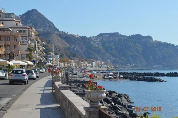 Taormina Bay, Sleeps 6, 30 Meters From The Sea - Naxos