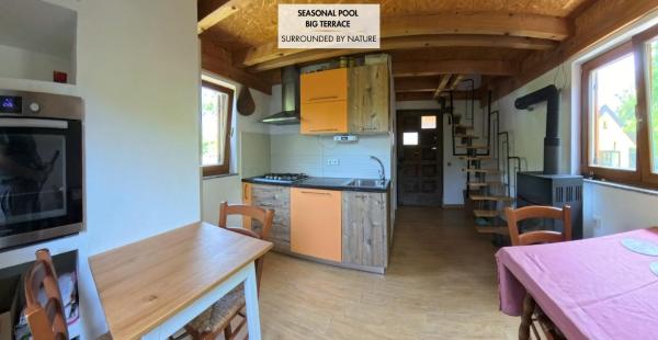Kuvassa näkyy kohde Glamping Volčji tabor - zavetje tišine sredi gozda, joka sijaitsee kaupungissa Gornja Voća.