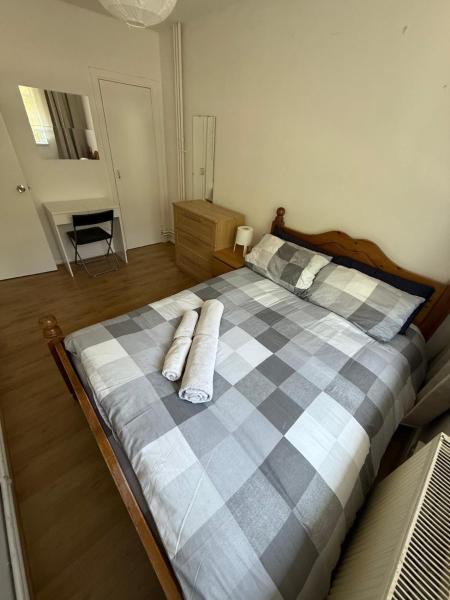 UrbanHaven Room, London