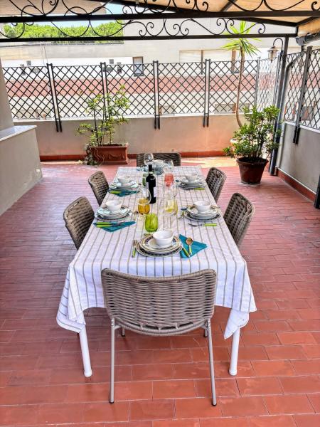 - La Terrazza Al Mare- Beach & Free Parking- - Carrara
