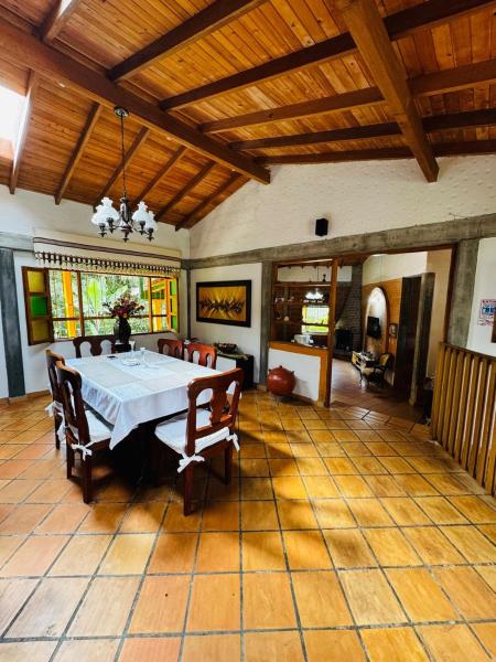 写真にはMazo市にあるMagical farmhouse near Arví Parkが写っています。